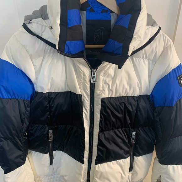 Luxury Brand Ski Jacket - Picture 2 of 4